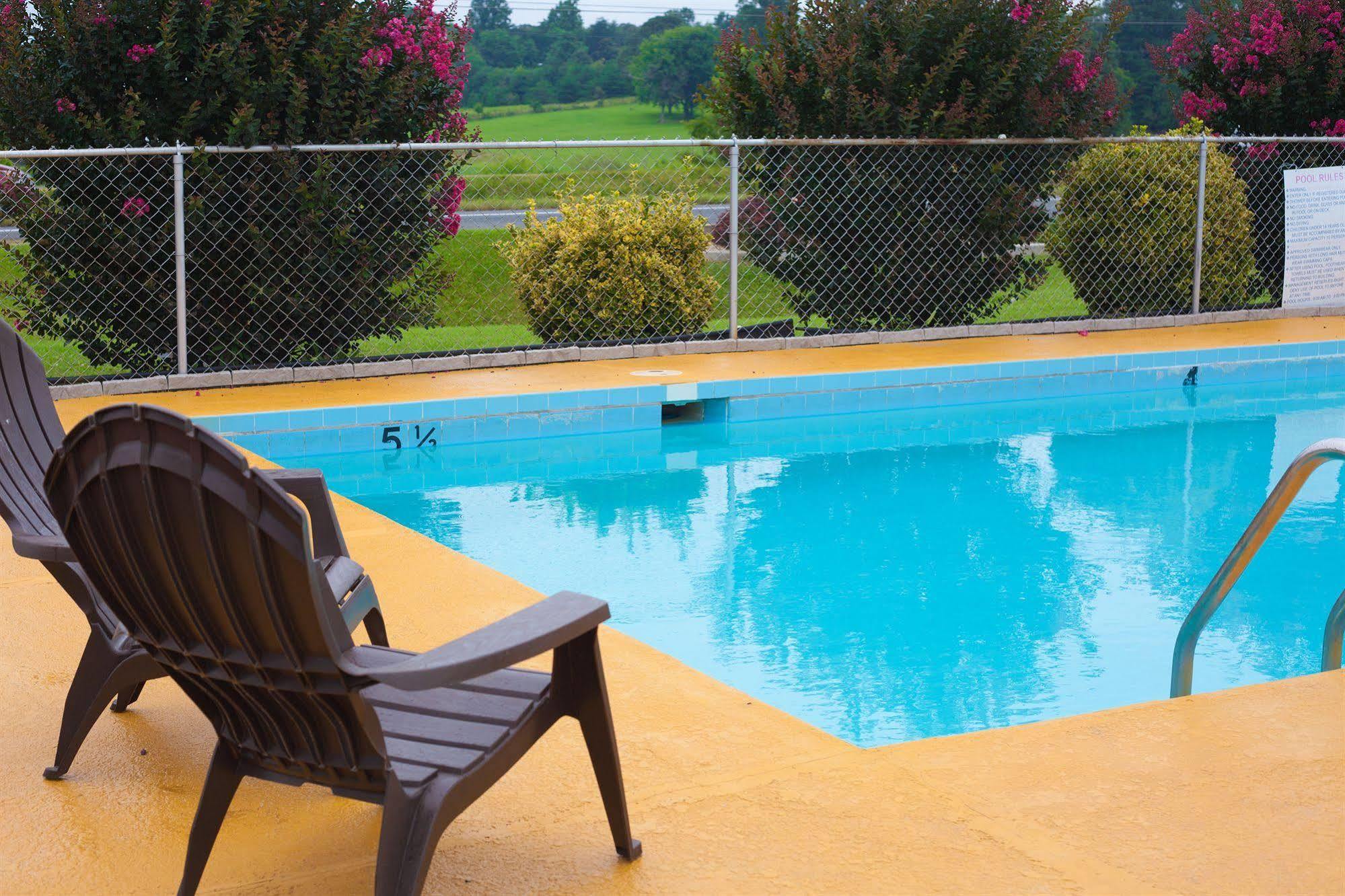 Timberlake Motel Lynchburg Εξωτερικό φωτογραφία